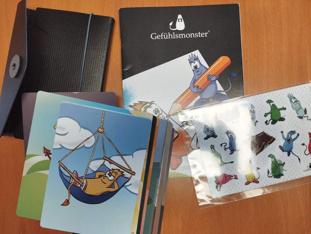 Karten mit Gefühlsmonstern