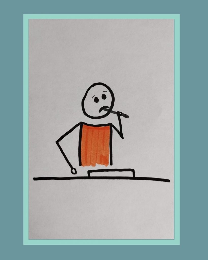 Männchen im Sketchnote Design sitzt und hat einen Stift im Mund, schaut nachdenklich