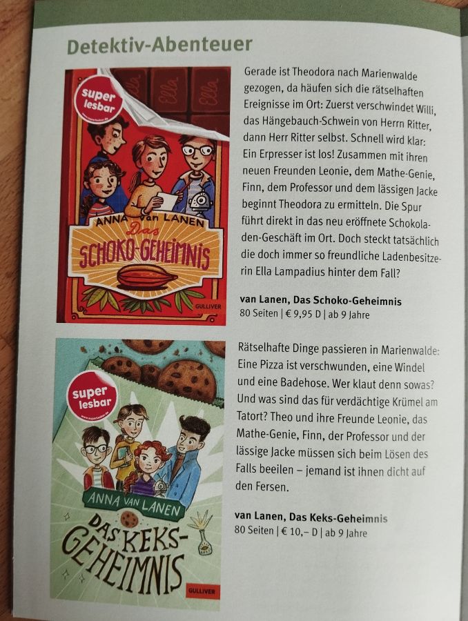 zwei Buchcover und Text